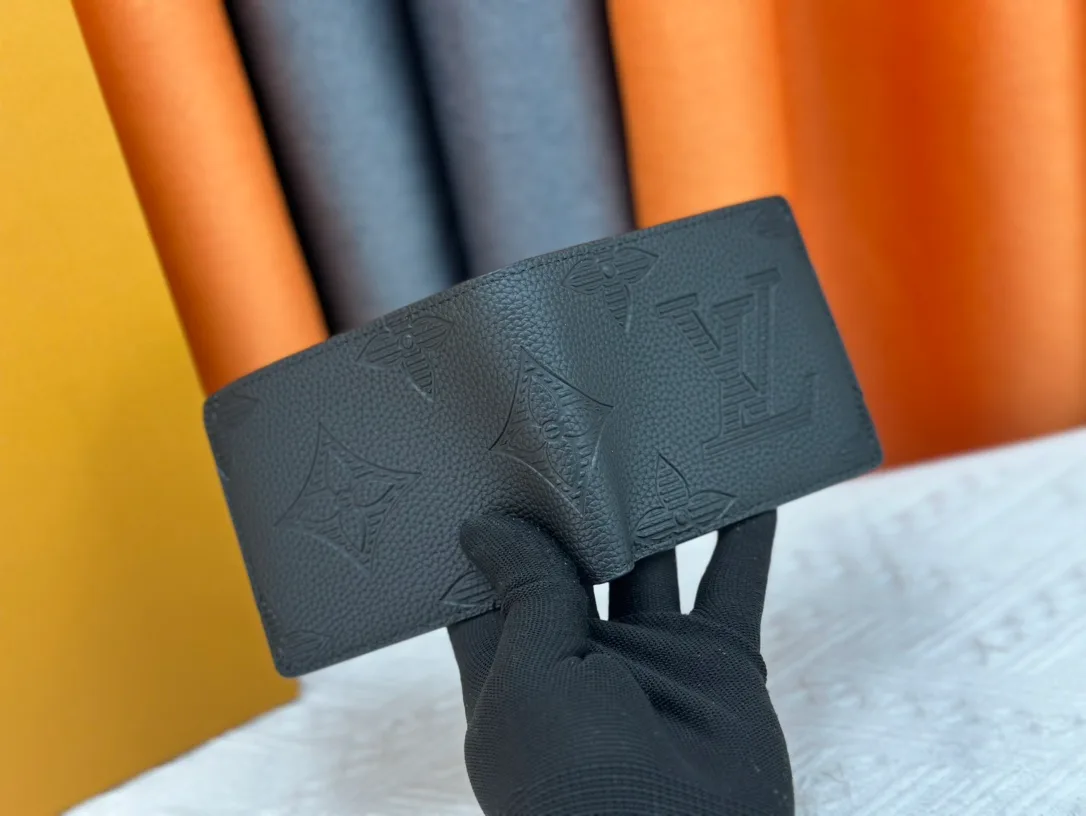 Louis Vuitton Leather Bifold Wallet in Grey · view 4