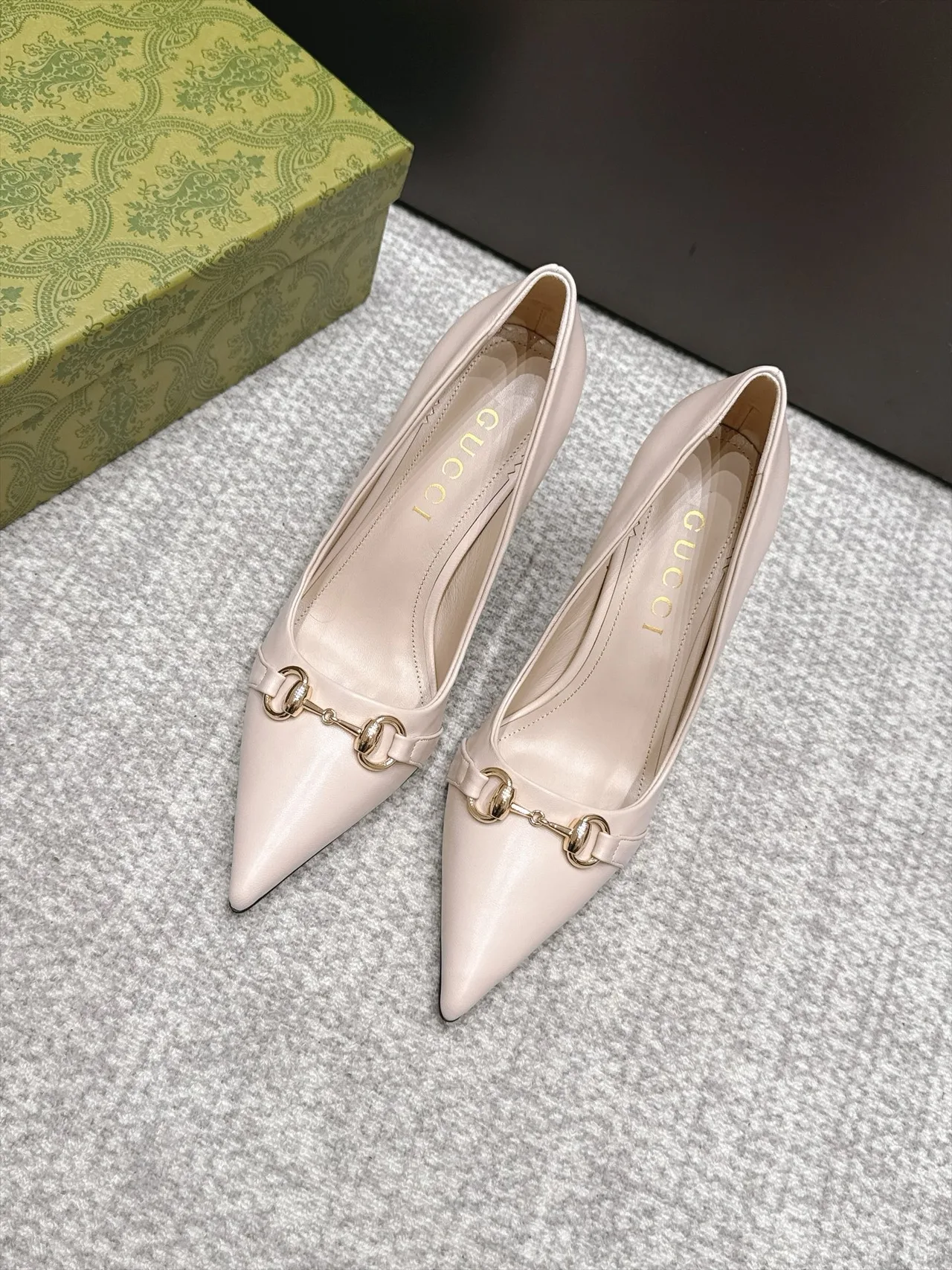 Gucci Sheepskin Horsebit Heel Pumps in Pink · view 1