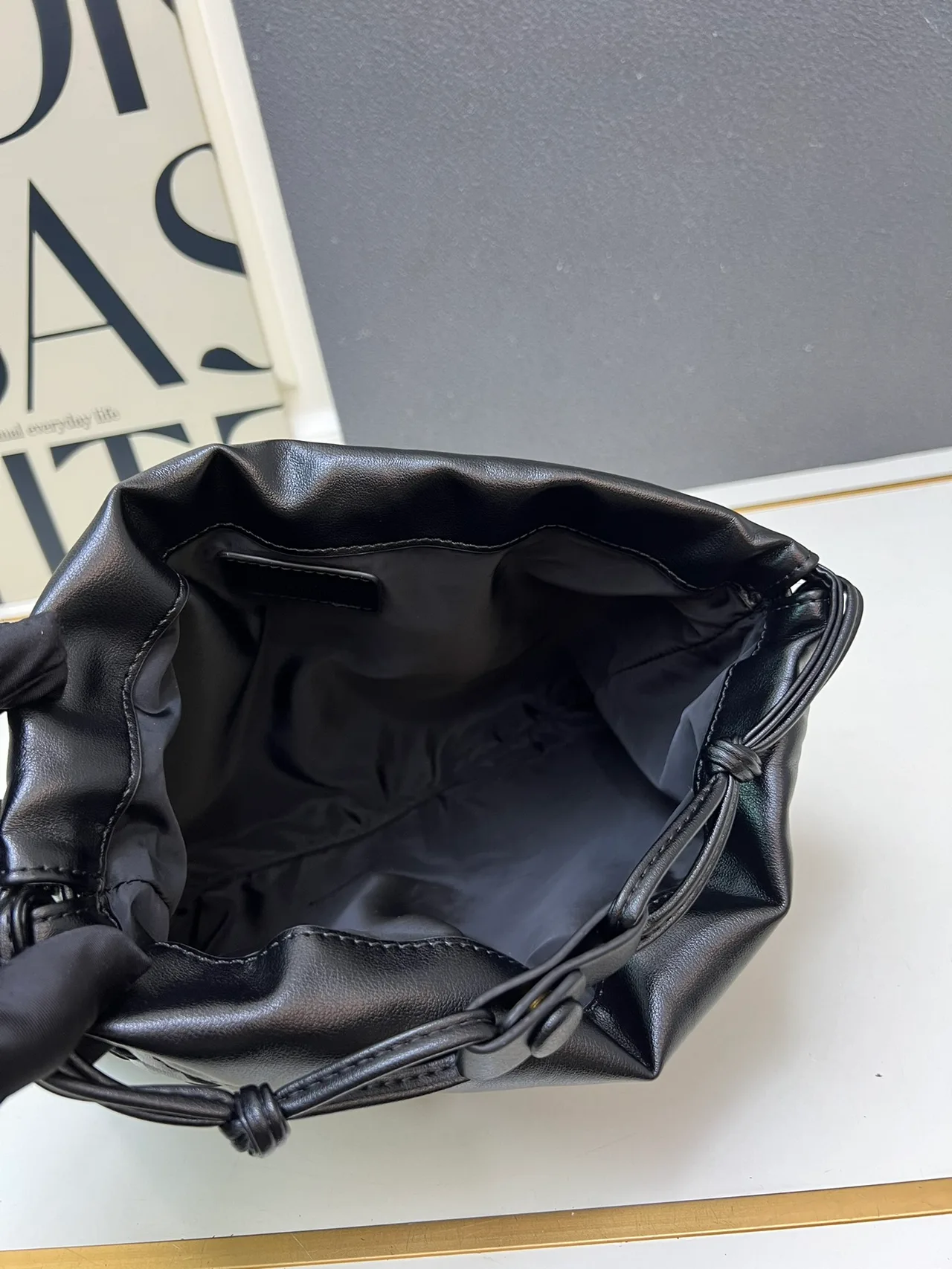 Bottega Veneta Woven Glossy Shoulder Bag in Black · view 7