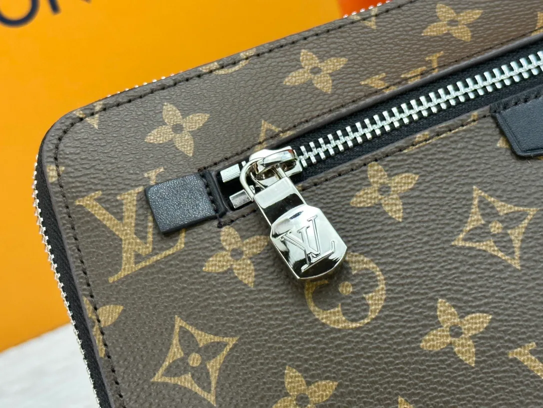 Louis Vuitton Canvas Clutch in Brown · view 6