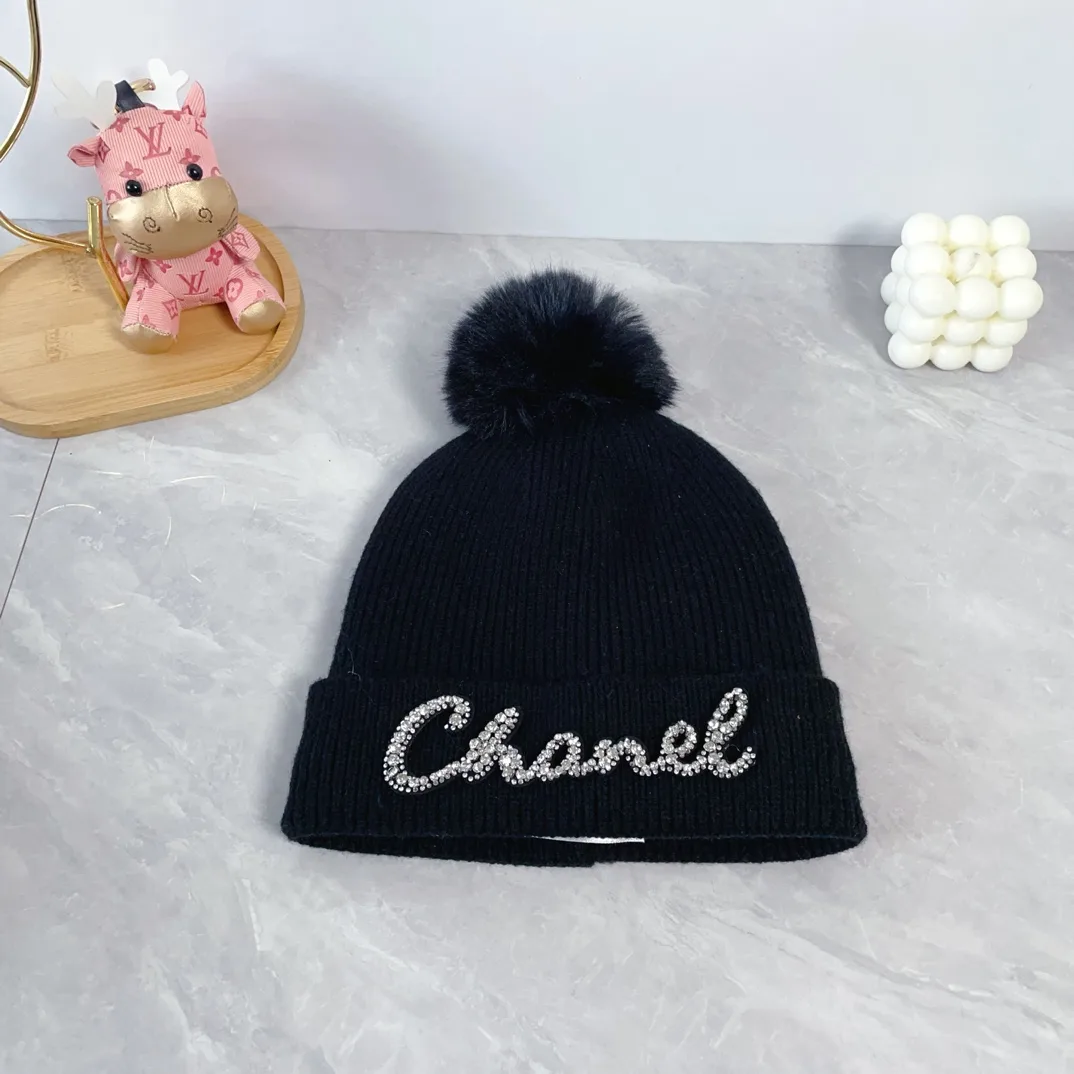 Chanel Wool Ribbed Embroidered Hat and Scarf Set in Black · view 6