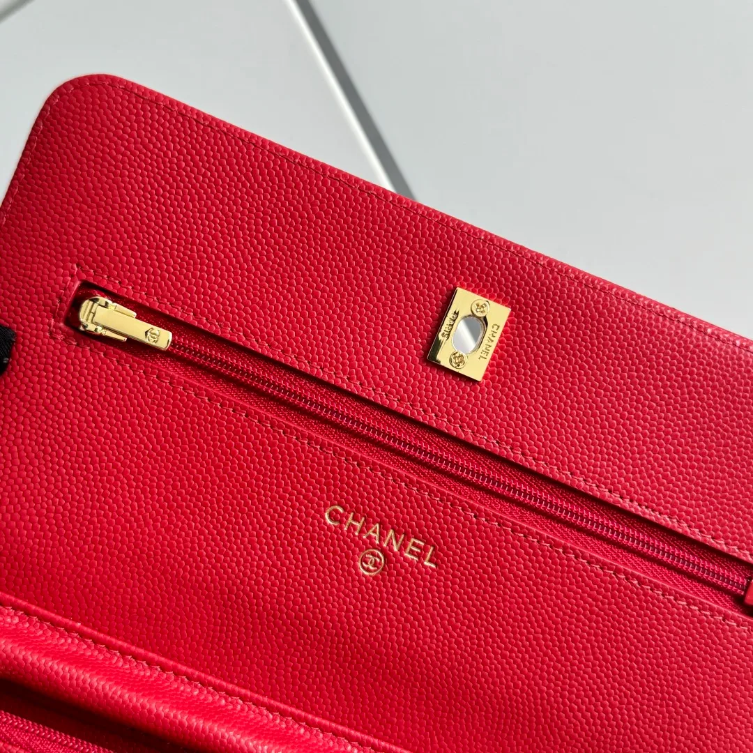 Chanel Calfskin Quilted Clutch in Red · view 8