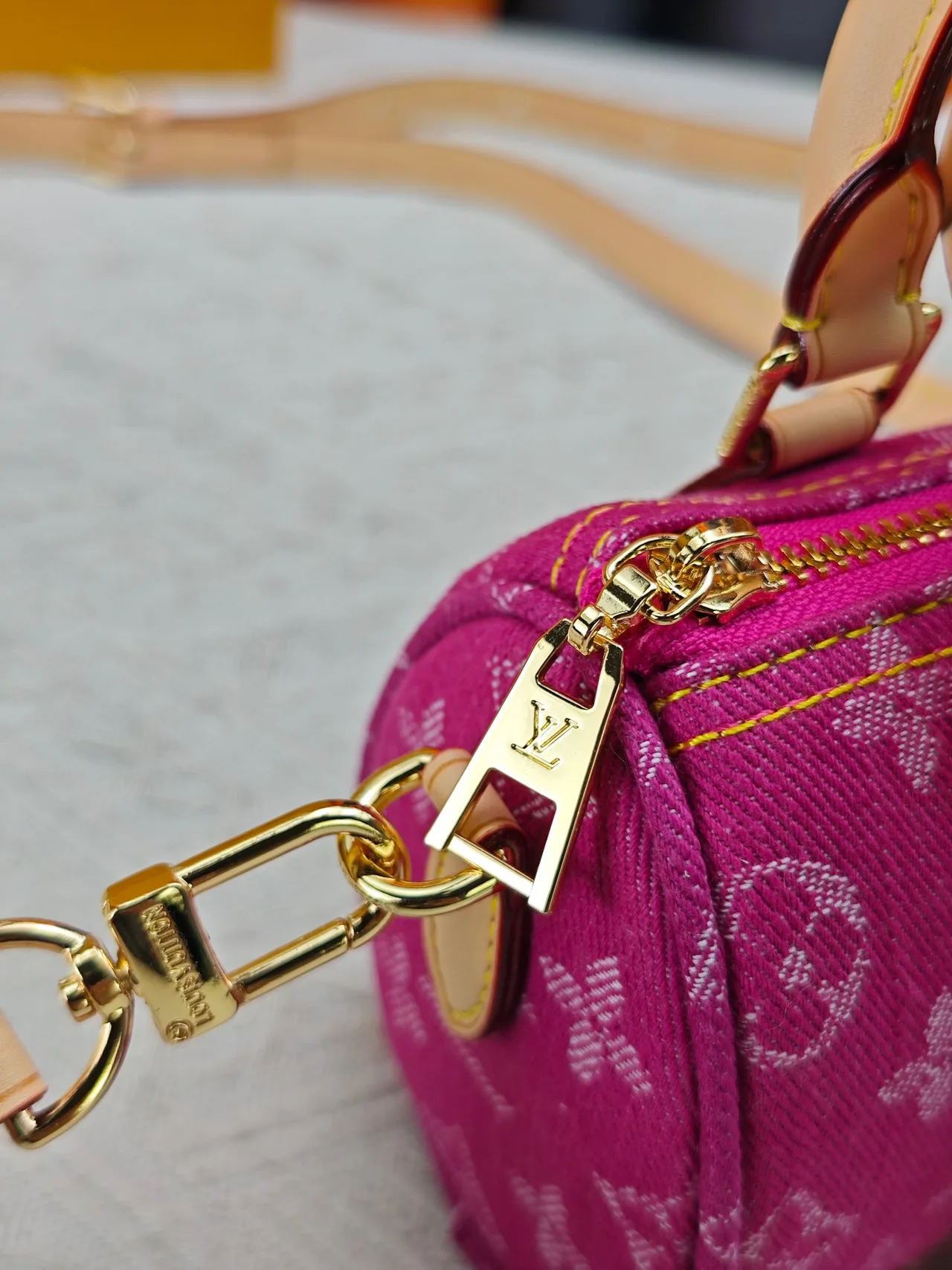 Louis Vuitton Nano Speedy Handbag in Pink · view 7