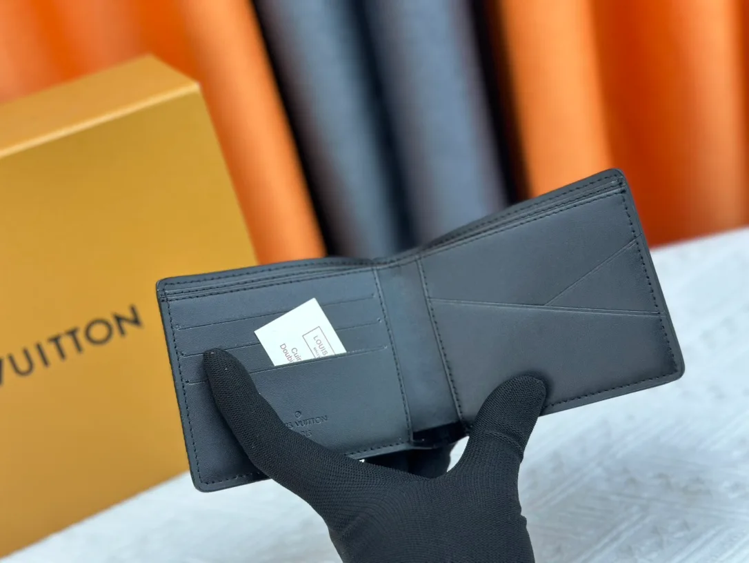 Louis Vuitton Cowhide Glossy Wallet in Blue · view 3