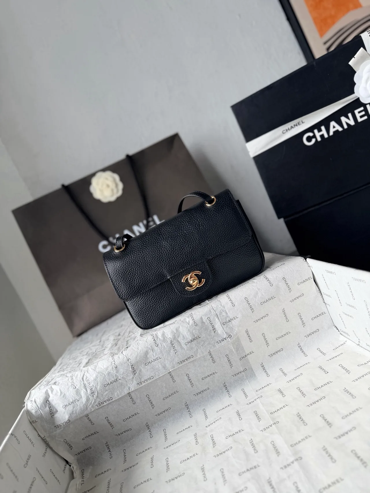 Chanel Cowhide Quilted Clutch in Black · view 2