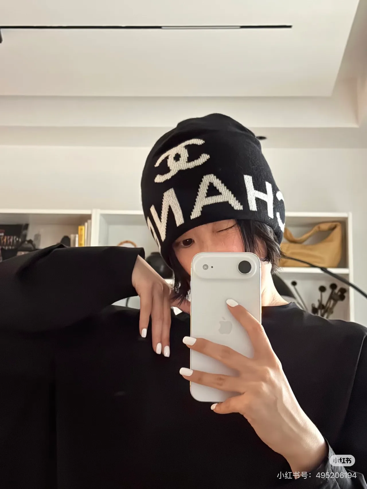 Chanel Beanie in Black · view 7