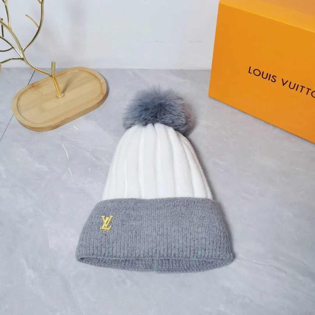 Louis Vuitton Ribbed Beanie in White · view 1