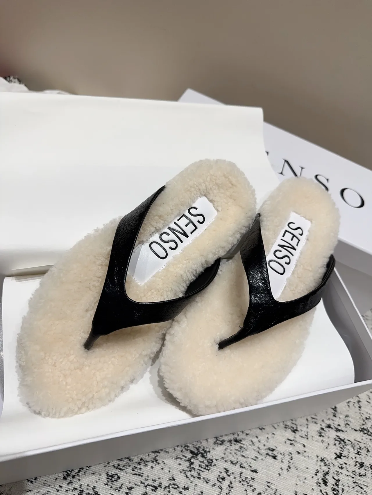Senso Fur Flip-Flops in White · view 4