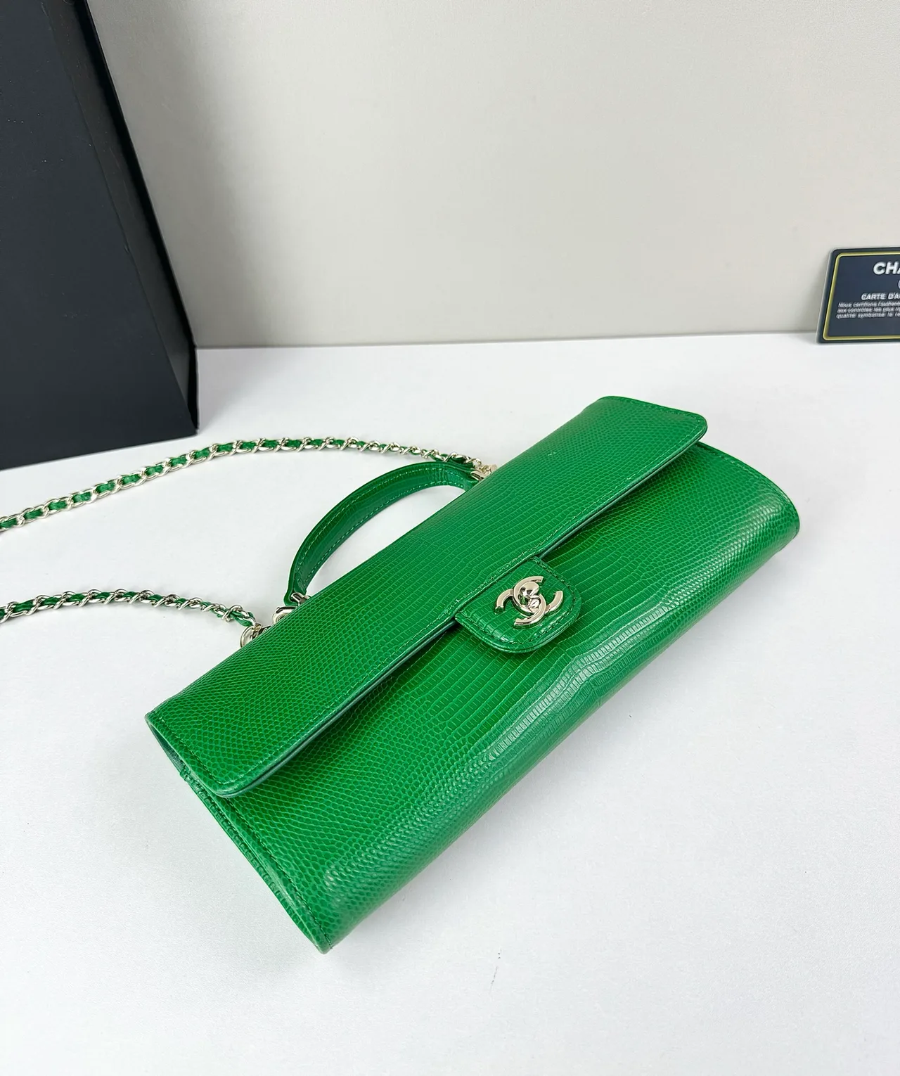 Chanel Chain Flap Wallet in Green · view 4