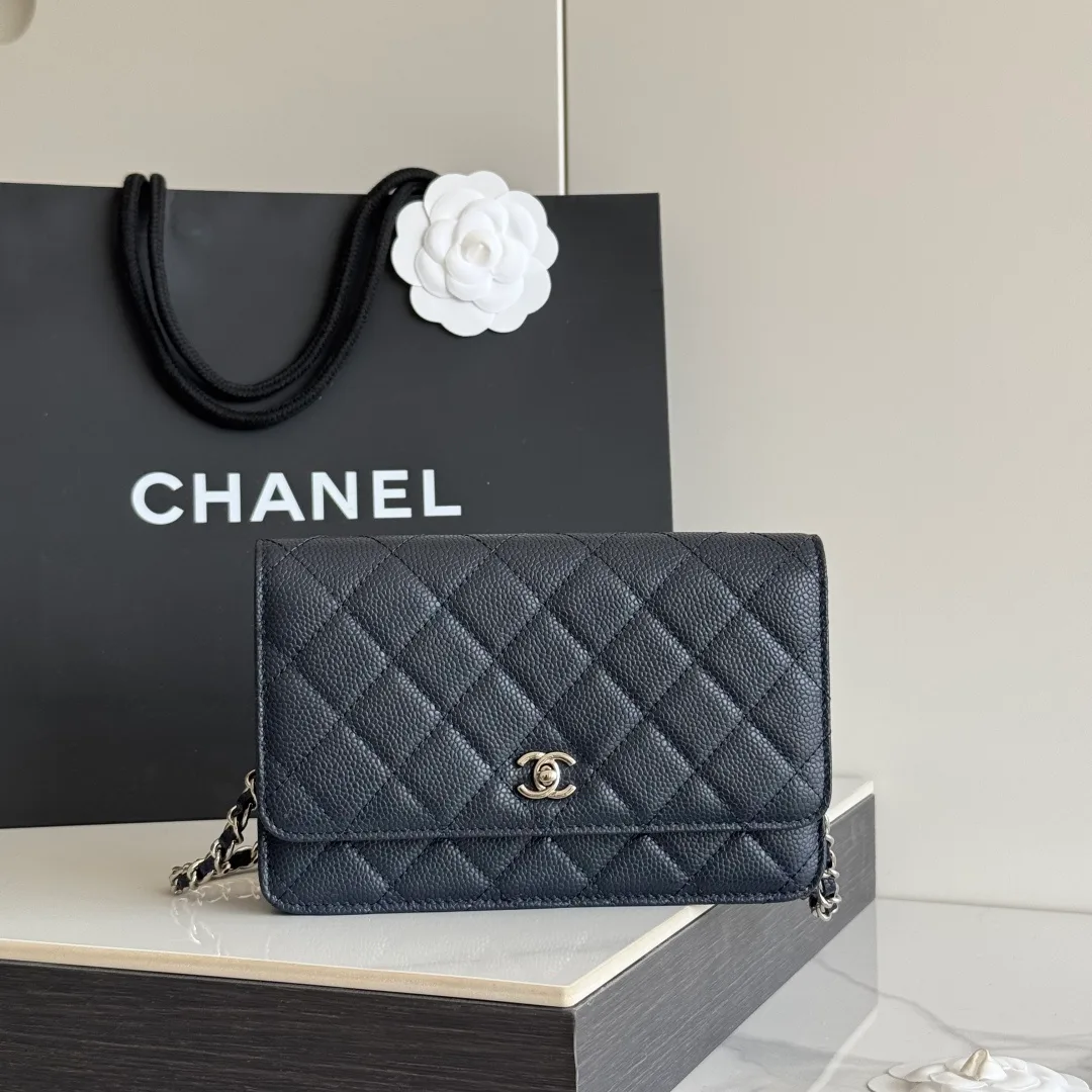 Chanel Calfskin Quilted Clutch in Black · view 2