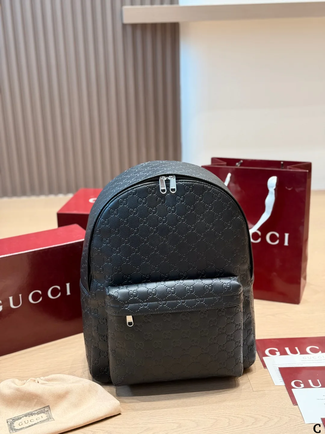 Gucci Cowhide Backpack in Black · view 3