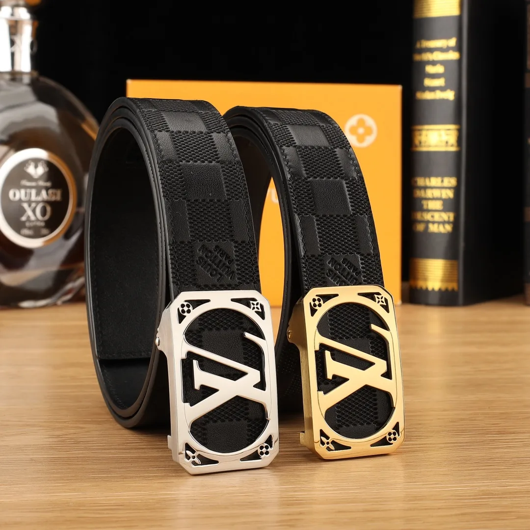 Louis Vuitton Damier automatic LV belt in Black · view 8