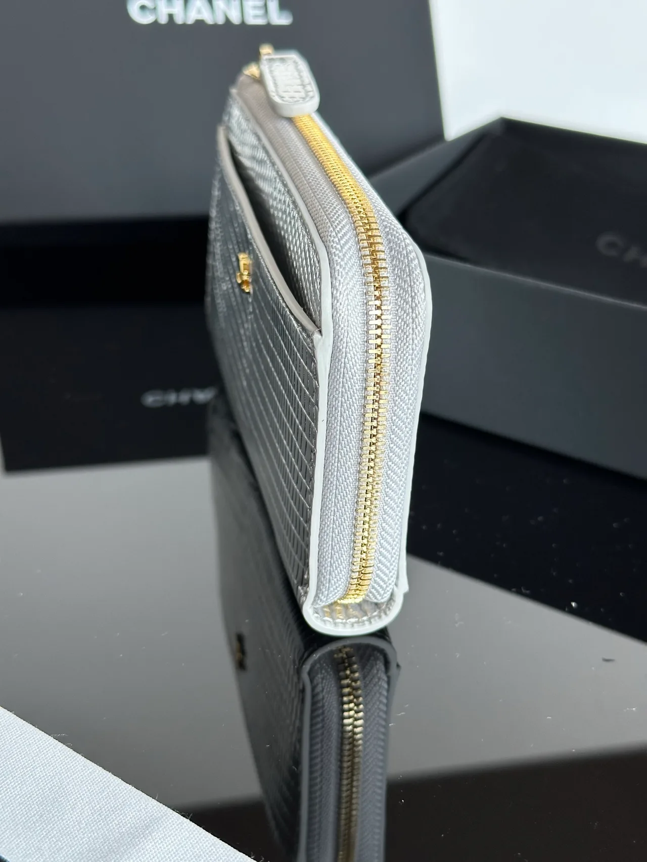 Chanel Smooth Wallet in Silver · view 3