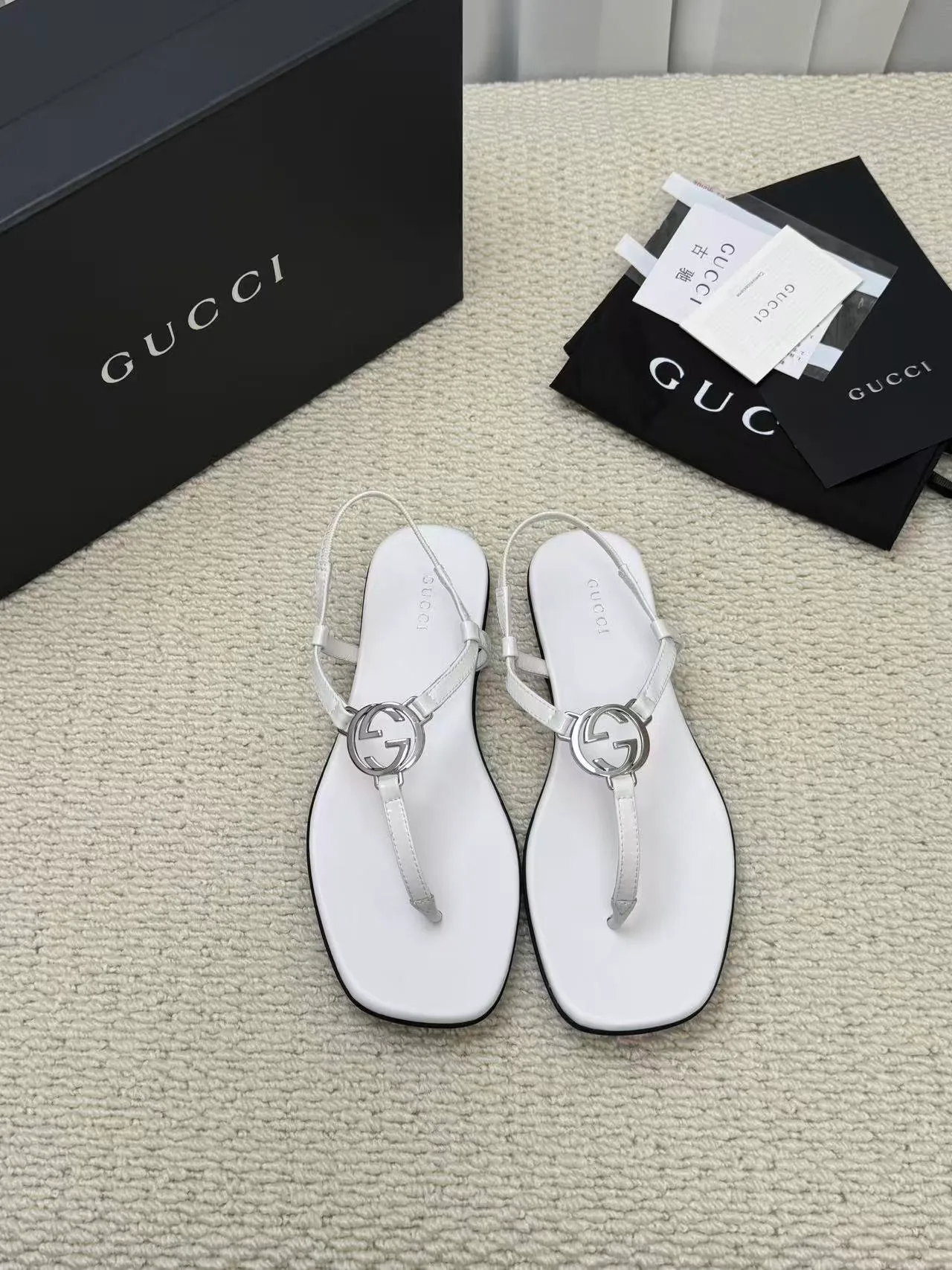 Gucci Thong Sandals in White & Silver & Green & Black · view 1