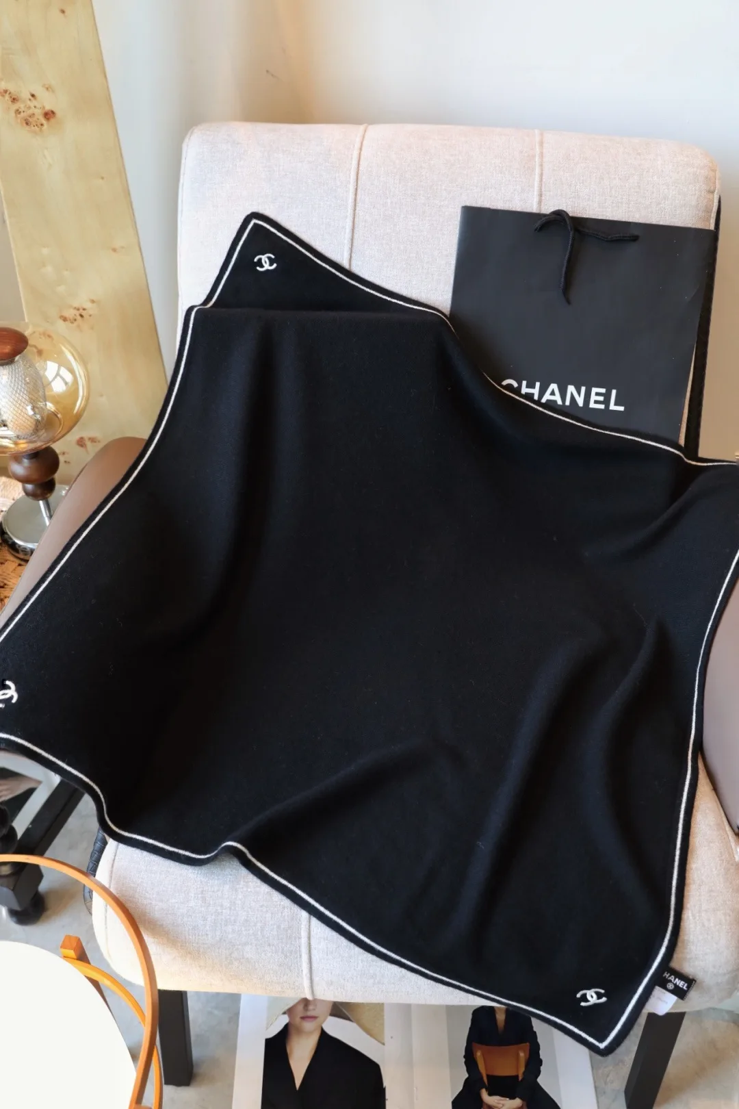 Chanel Wool Cashmere Scarf in Black · view 5