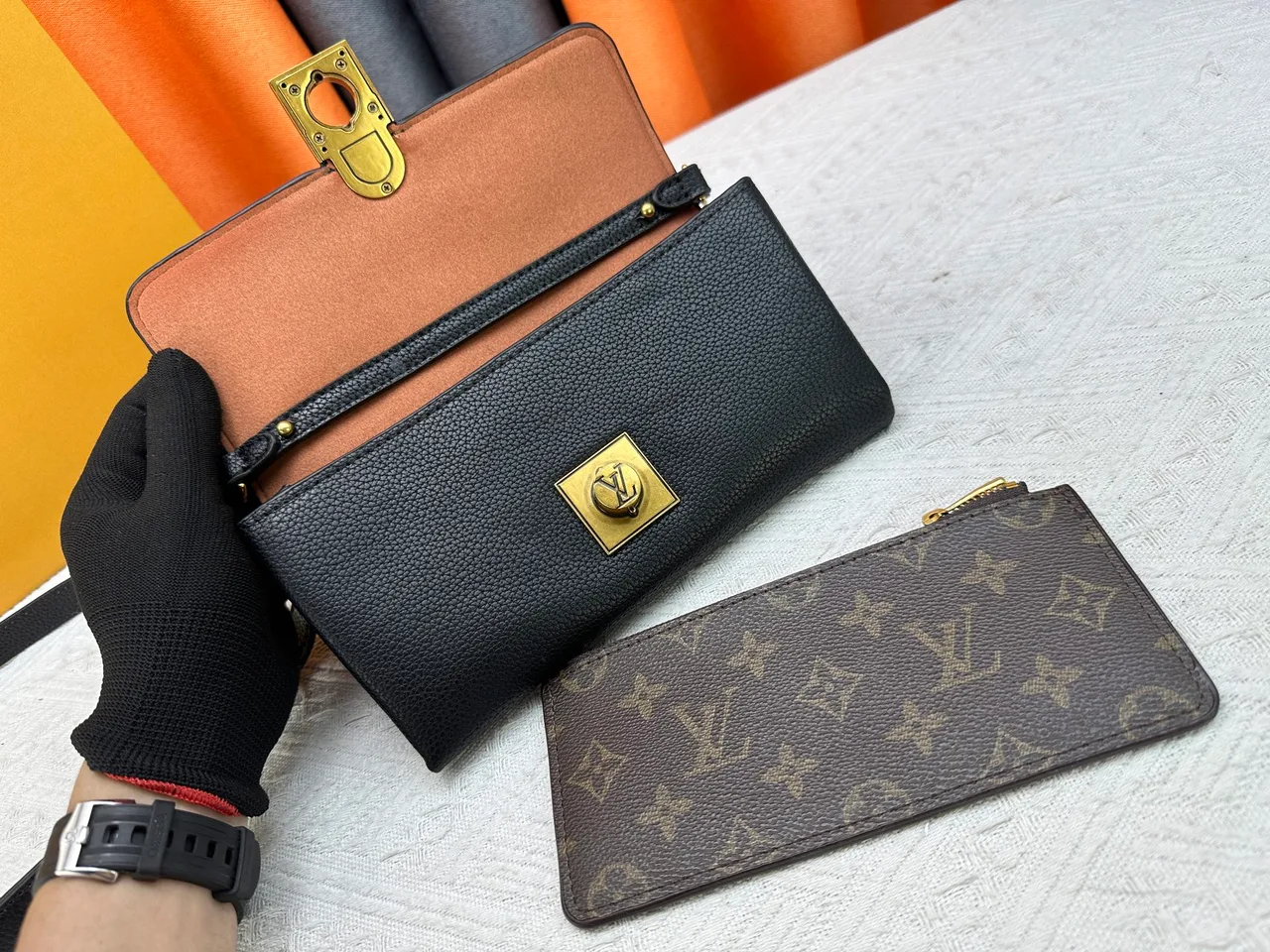 Louis Vuitton Cowhide Canvas Low Key Chain Wallet with Detachable Pouch in Black · view 7