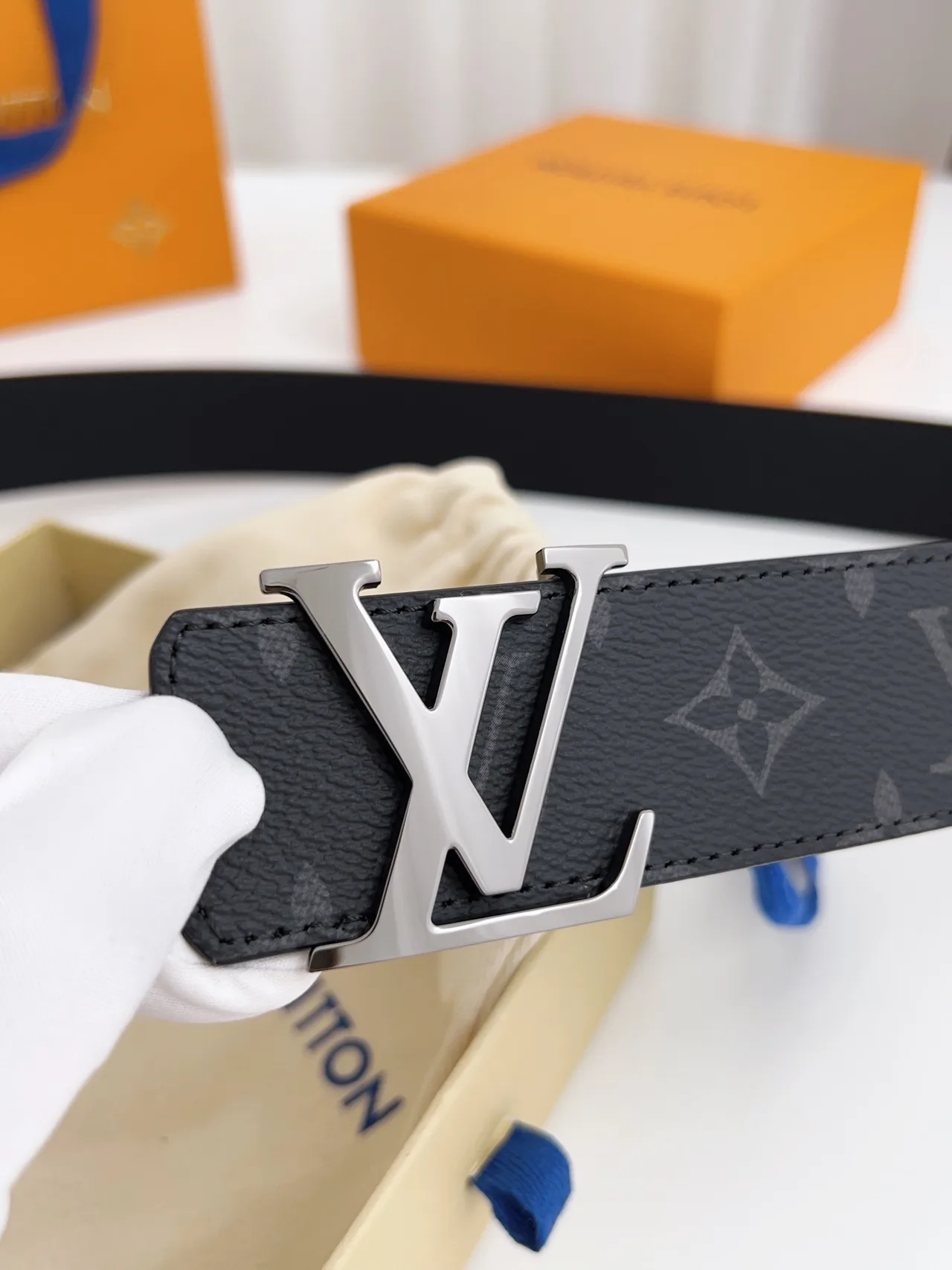 Louis Vuitton Calfskin Smooth Belt in Black · view 6