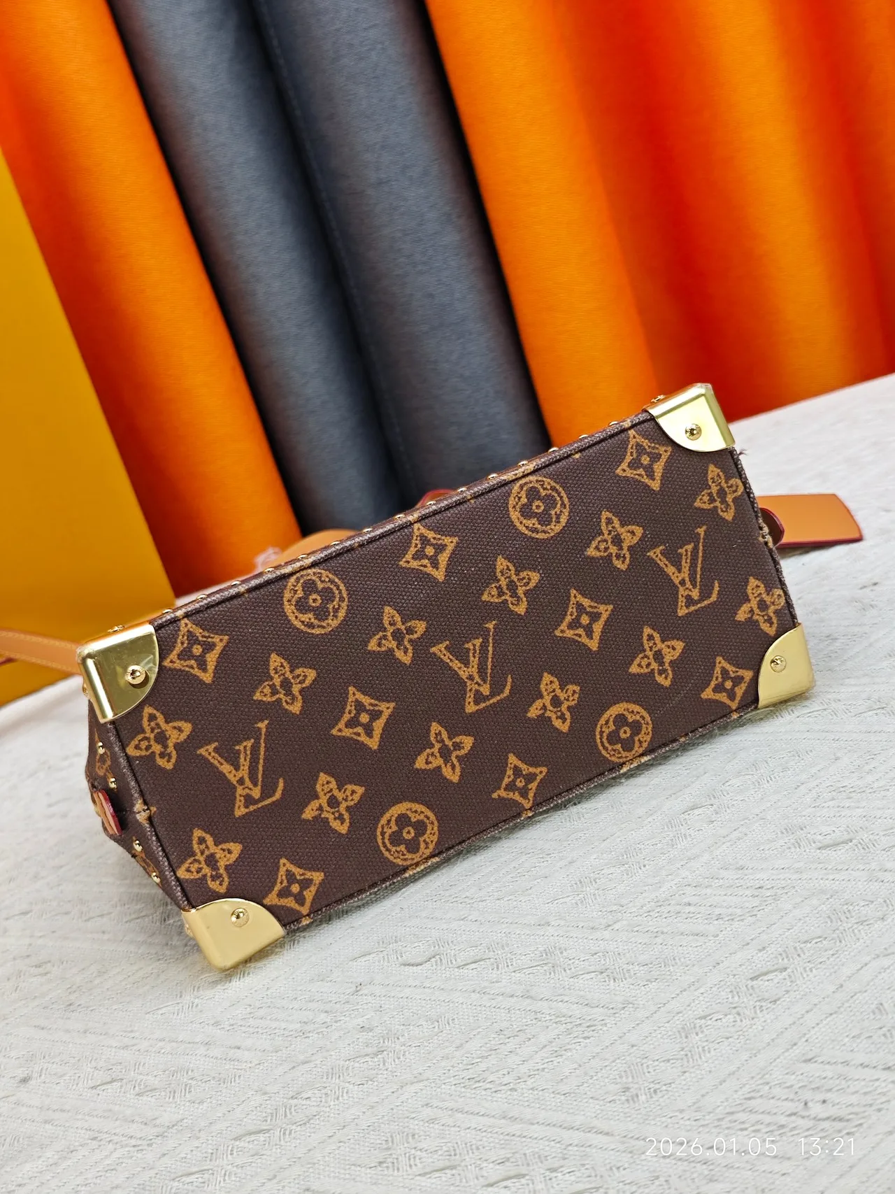 Louis Vuitton Top-Handle Bag in Brown · view 5
