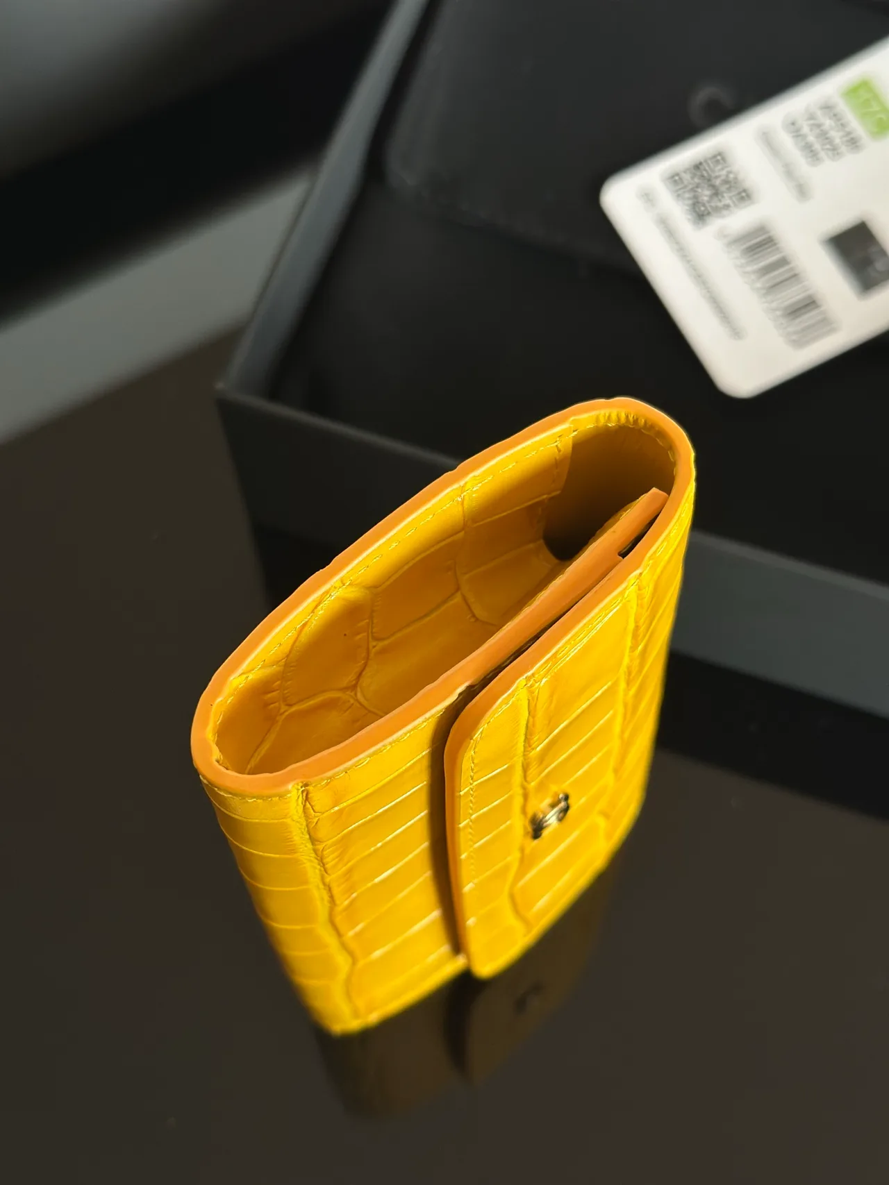 Chanel Smooth Flap Wallet in Yellow · view 6