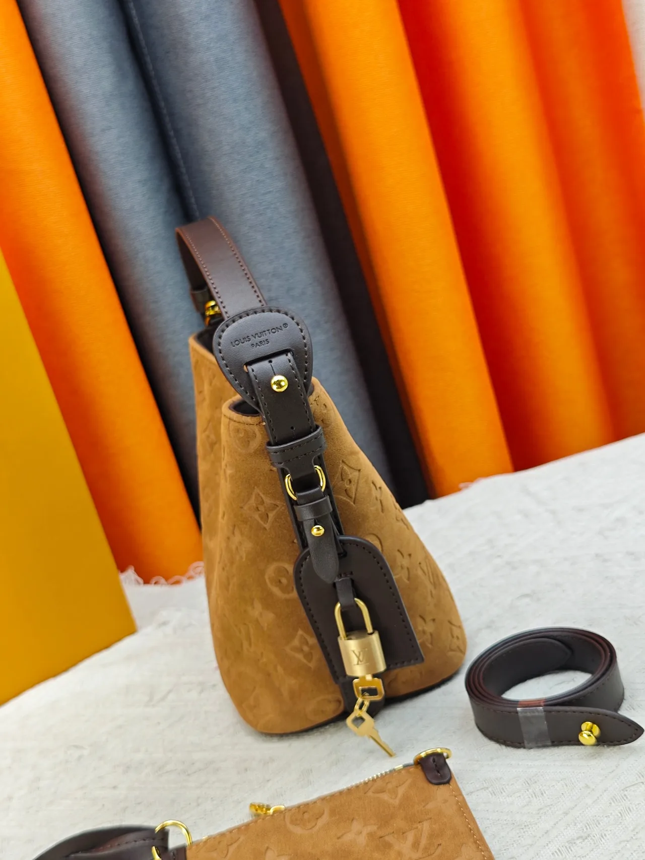 Louis Vuitton Cowhide Smooth Hobo Bag in Tan · view 5