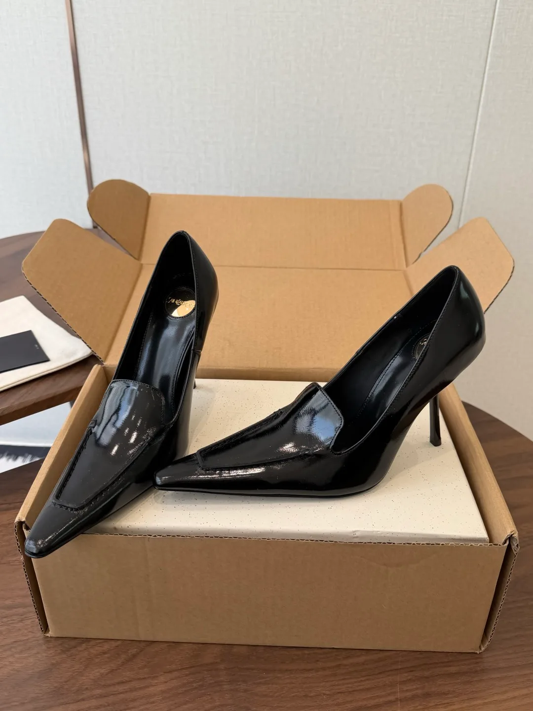 Saint Laurent Cowhide Glossy Pointed-Toe Pumps in Black · view 2