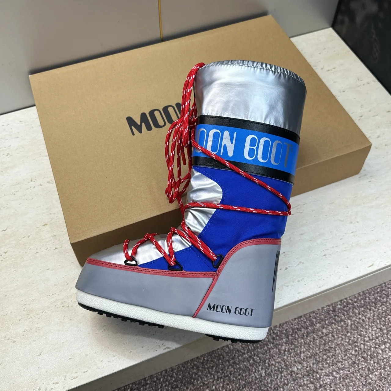 Moon Boot Glossy Park Soulmate Snow Boots in Silver · view 5
