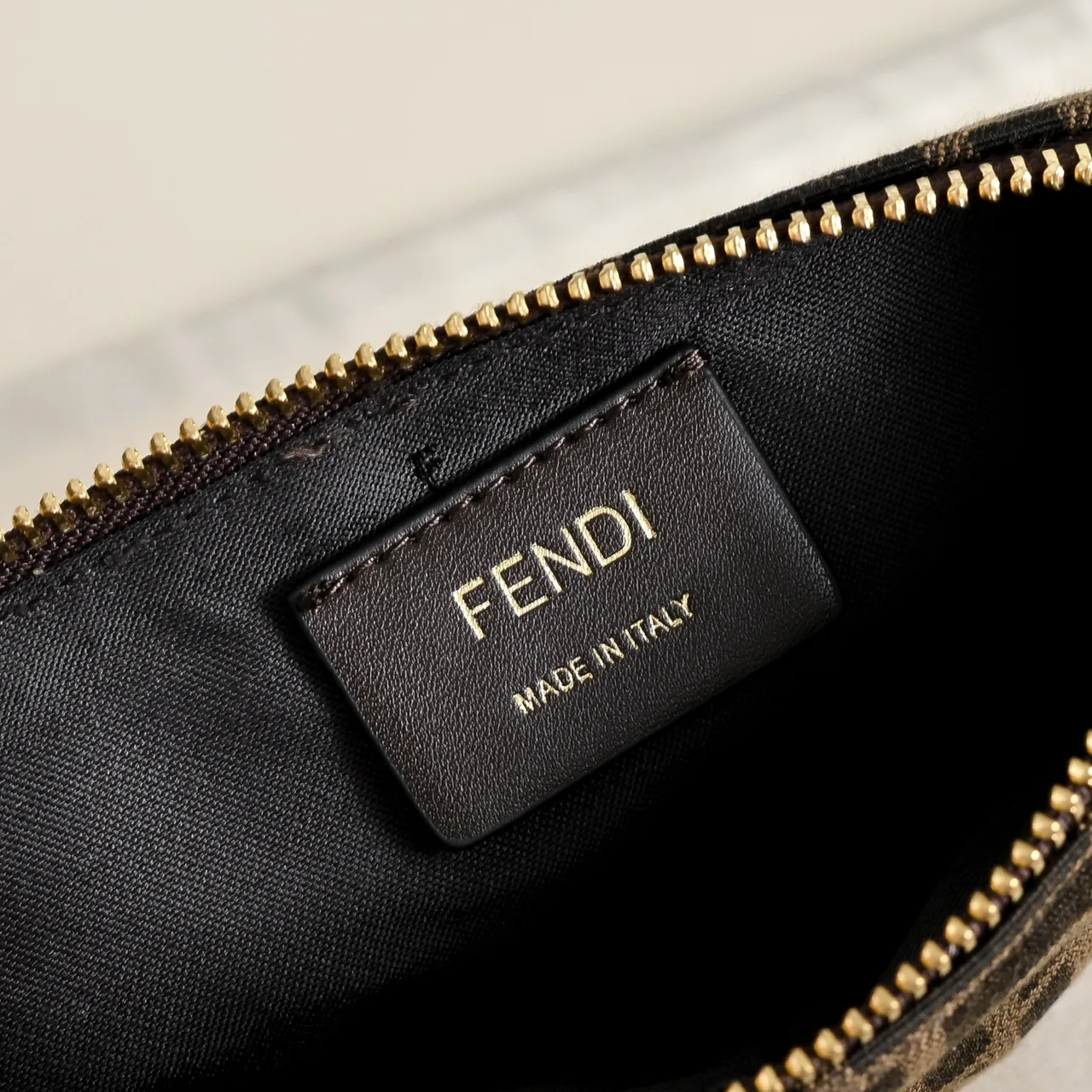 Fendi Baguette Clutch in Brown · view 6