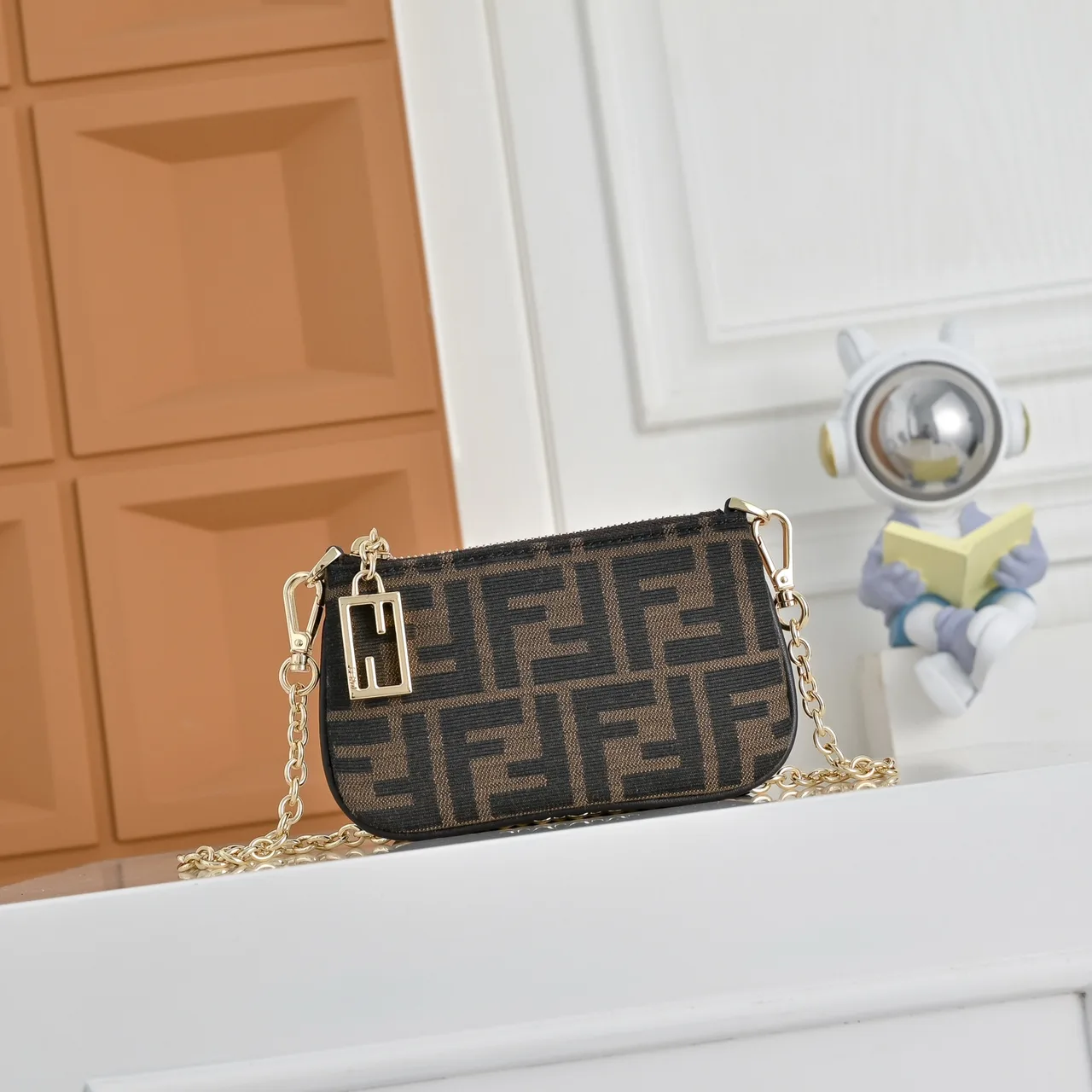 Fendi Chain Pouch in Brown · view 1
