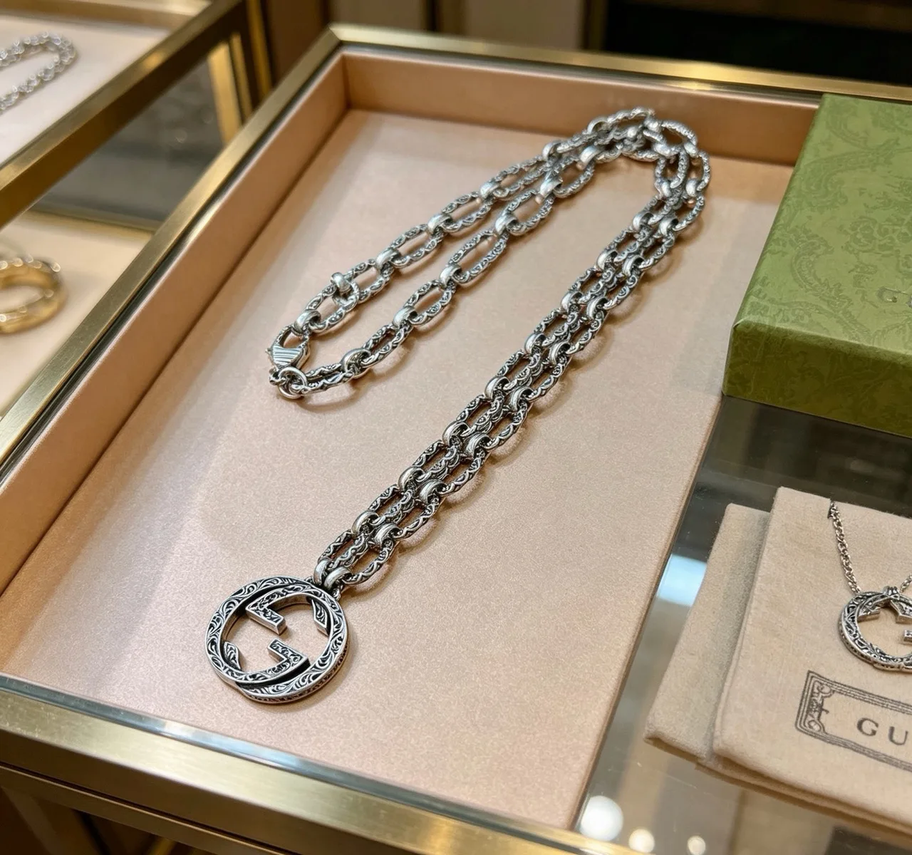 Gucci Pendant Necklace in Silver · view 2