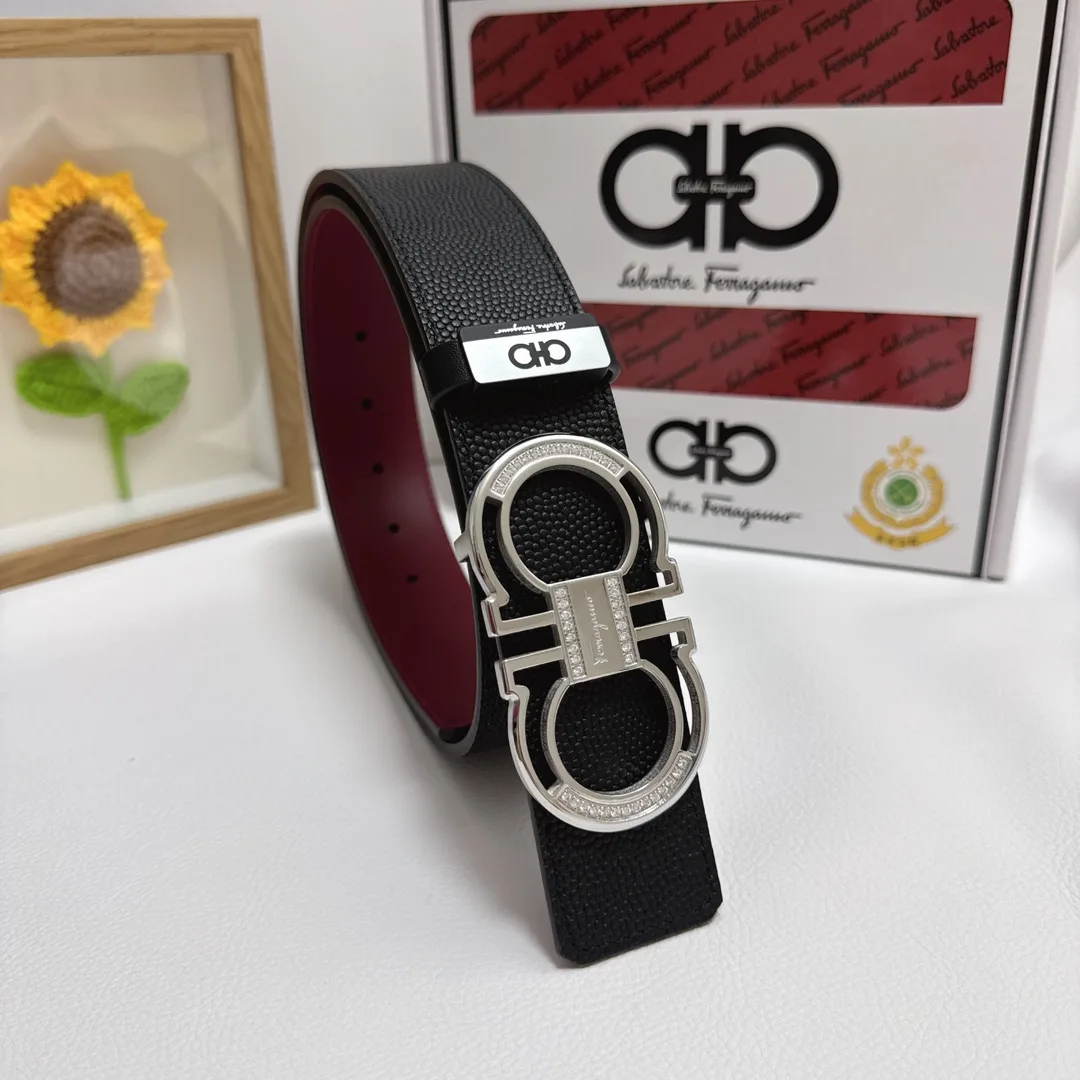 Ferragamo Cowhide Glossy Belt in Black · view 1