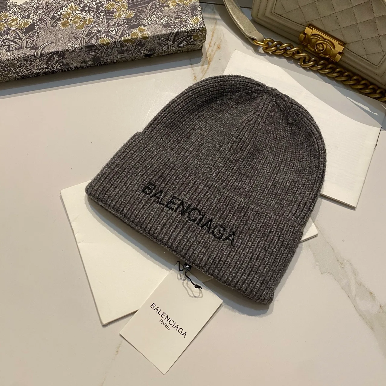 Balenciaga Logo knit beanie in Black & Beige & White & Grey · view 4