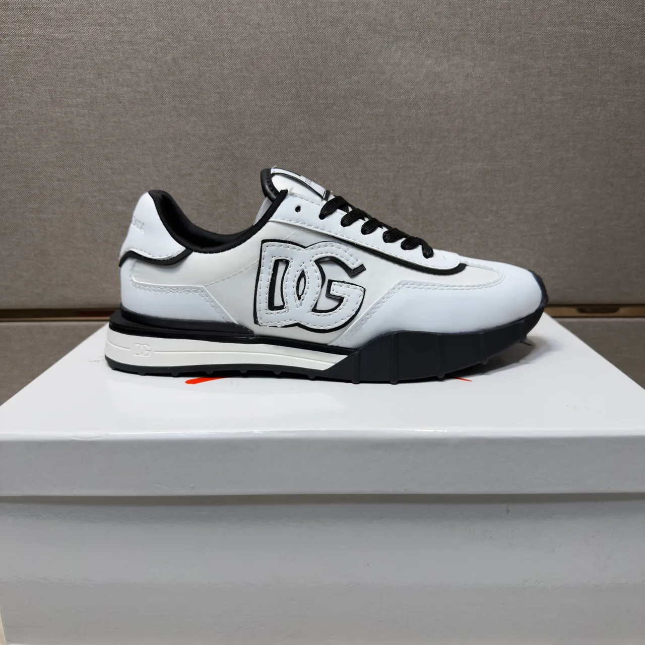 Dolce & Gabbana Glossy Sneakers in White · view 4