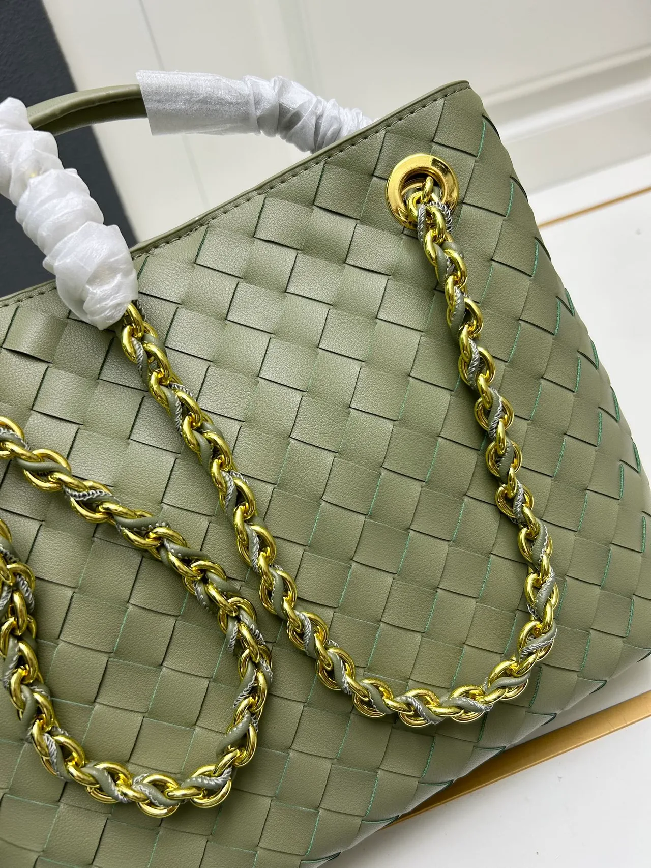 Bottega Veneta Woven Tote in Green · view 6