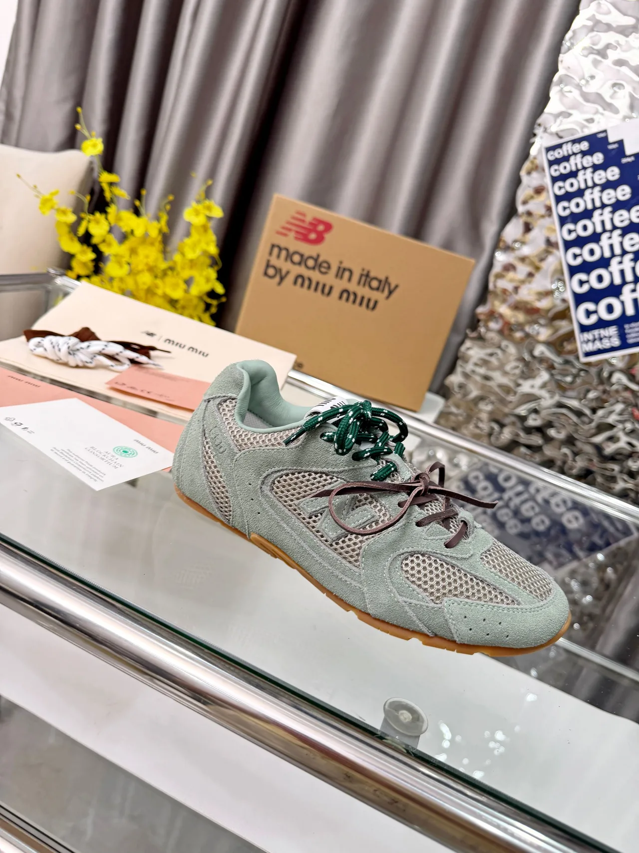 Miu Miu Cowhide New Balance 530SL Sneakers in Grey · view 7