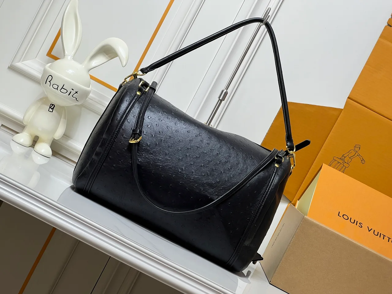 Louis Vuitton Cowhide Canvas Glossy Express Handbag with Pouch in Black · view 4