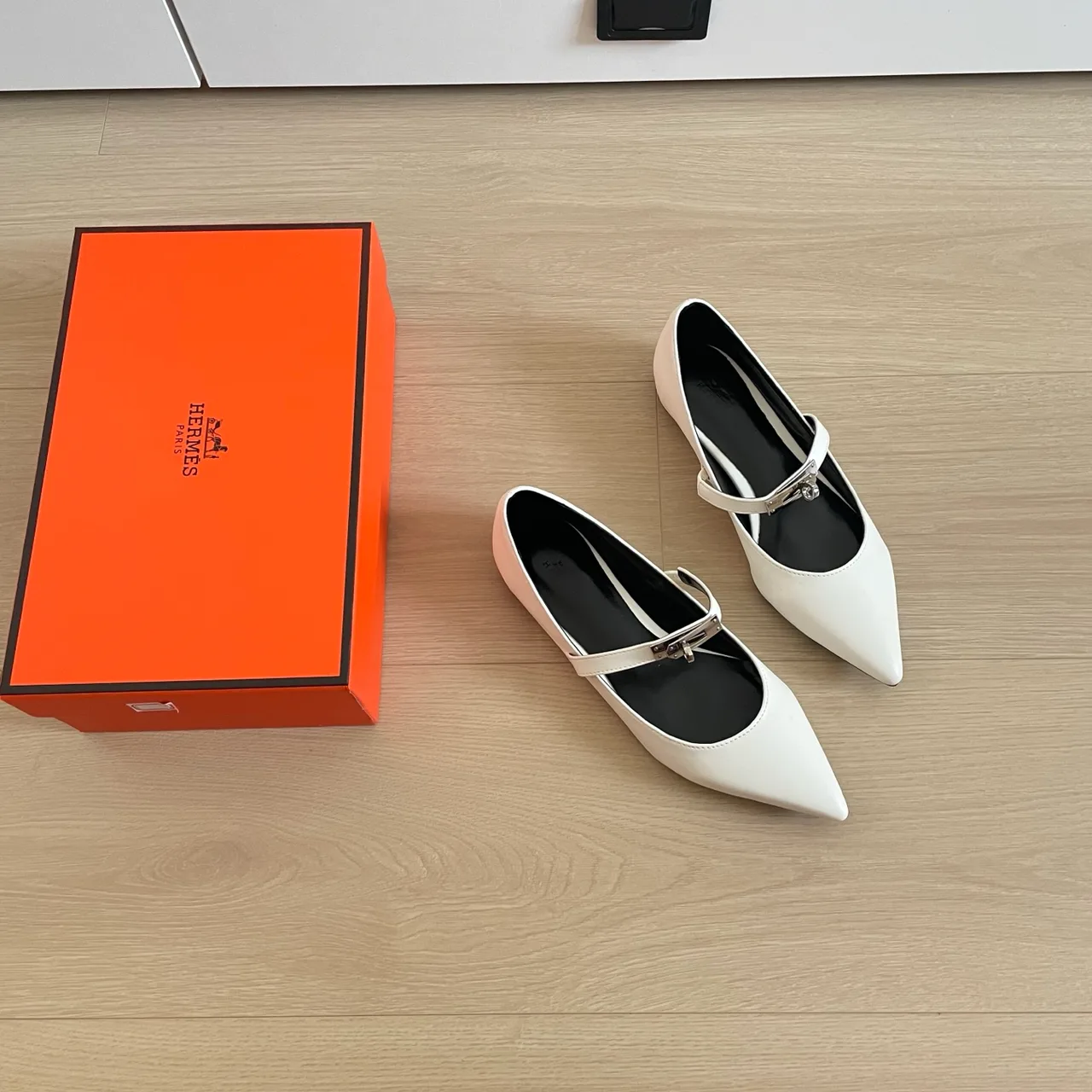 Hermes Leather H-Strap Pointed Pumps in White · view 4