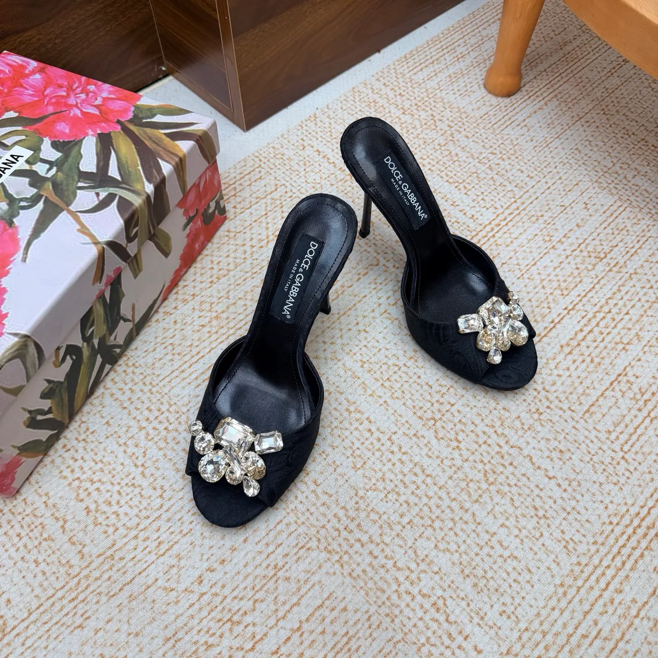 Dolce & Gabbana Mules in Black · view 4