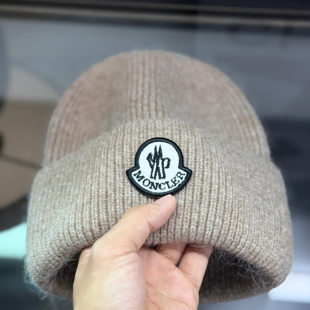 Moncler Beanie in Beige · view 5