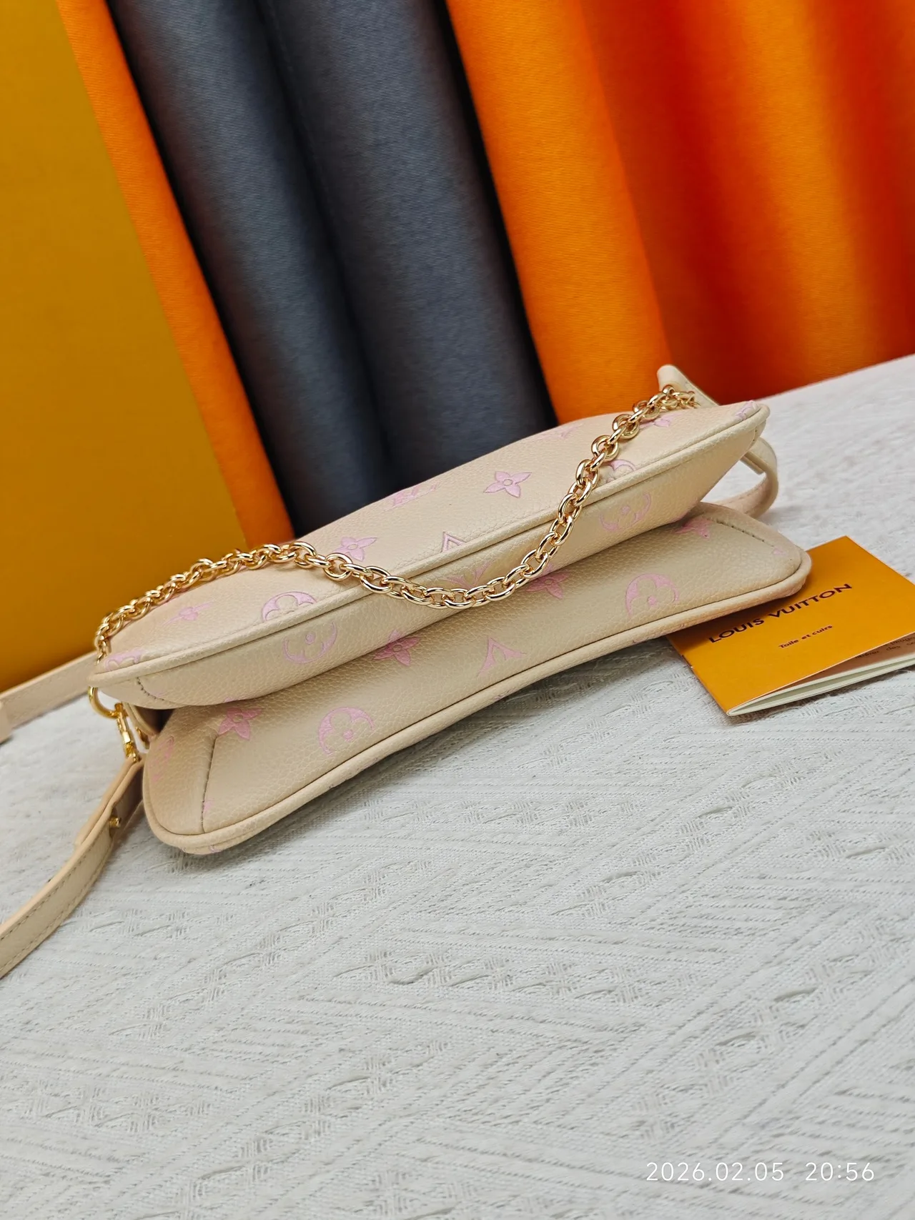 Louis Vuitton Denim Shoulder Bag in Beige · view 5