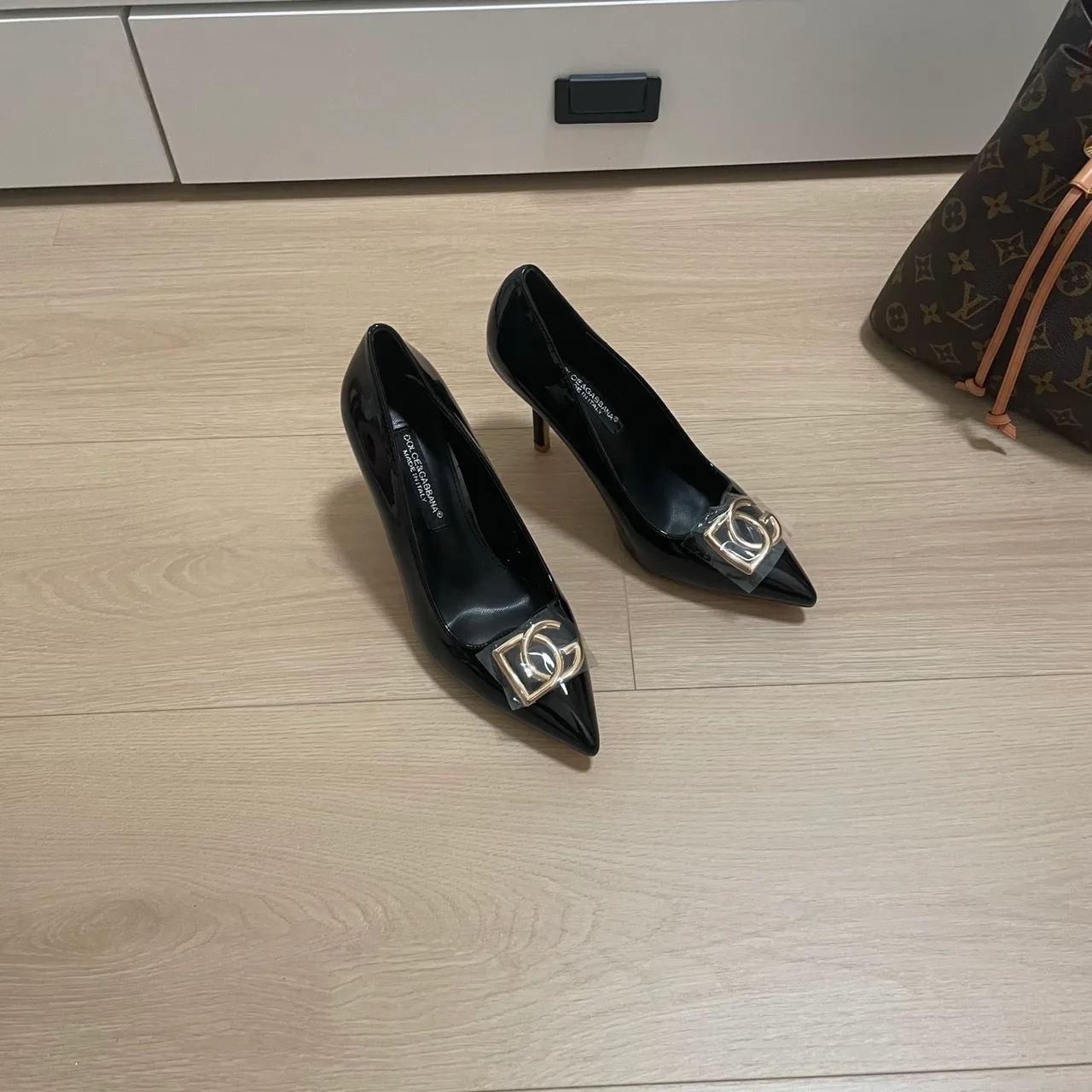 Dolce & Gabbana Sheepskin Patent Leather DG Pointed Heel Pumps in Black · view 3