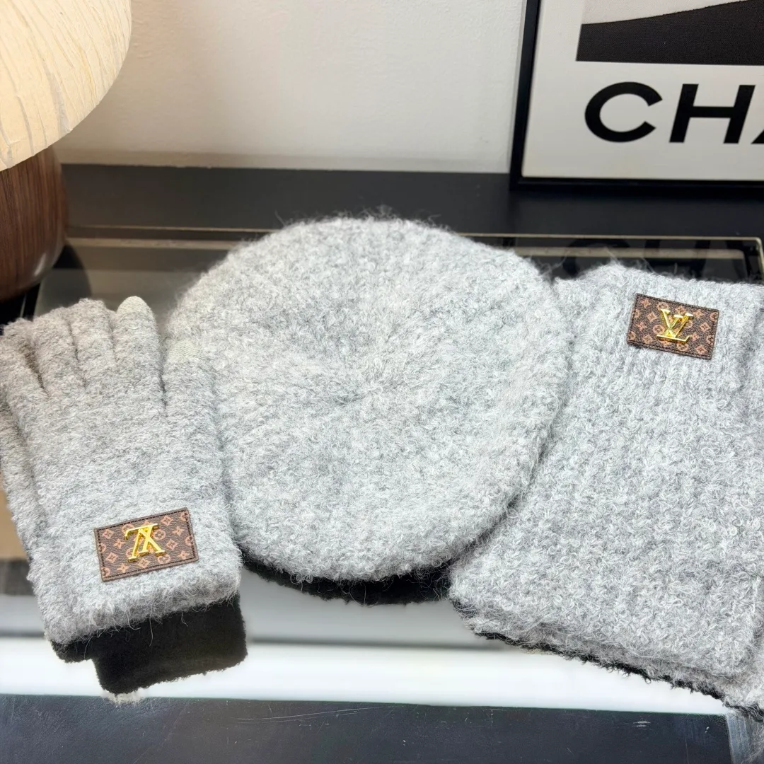 Louis Vuitton Wool Hat Scarf and Gloves Set in Grey · view 1