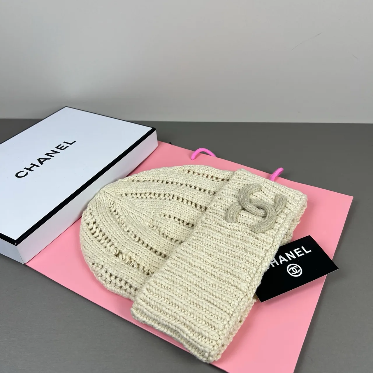 Chanel Cable-Knit Beanie in Beige & Grey · view 7
