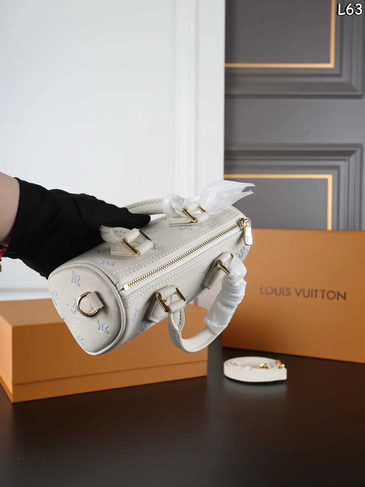 Louis Vuitton Pillow Top-Handle Bag in White · view 6